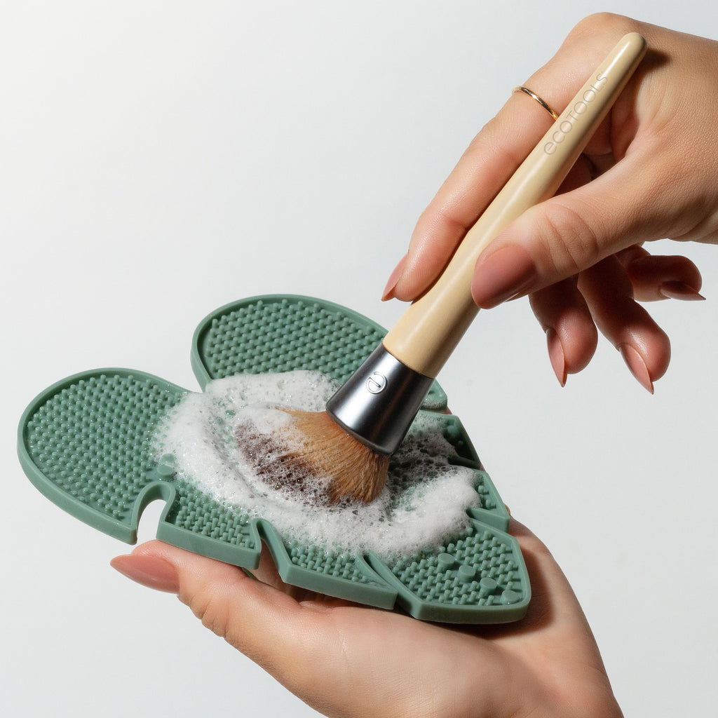 Makeup Brush Cleansing Pad